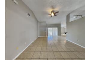 817 HIGHLAND CREST LOOP, LAKE WALES, FL 33853 - MLS#MFRO6362127