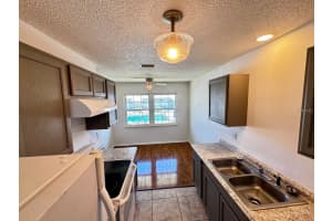 840 CENTER AVENUE, DAYTONA BEACH, FL 32117 - MLS#MFRO6362215