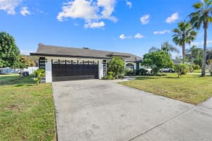 1542 BANBURY LOOP, LAKELAND, FL 33809 - MLS#MFRO6362269