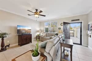 2786 BELLA VISTA DRIVE, DAVENPORT, FL 33897 - MLS#MFRO6362355