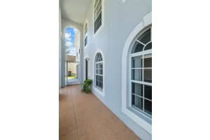 420 BLAKE AVENUE, DAVENPORT, FL 33897 - MLS#MFRO6362401