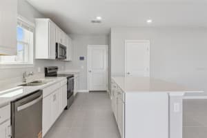 1087 SILVERLAKE BOULEVARD, LAKE ALFRED, FL 33850 Sold 01/05/26