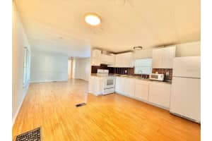 927 VILLAGE DRIVE, WILDWOOD, FL 34785 - MLS#MFRO6362591