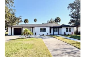 325 BURLEIGH AVENUE, DAYTONA BEACH, FL 32117 - MLS#MFRO6362668