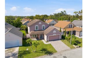 618 GRANDIFLORA DRIVE, ORLANDO, FL 32811 - MLS#MFRO6362674