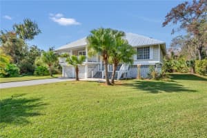 793 1ST STREET, ALTAMONTE SPRINGS, FL 32701 Sold 12/11/25