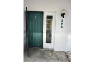 202 COUNTRY LANE, WINTER HAVEN, FL 33881 - MLS#MFRO6362793