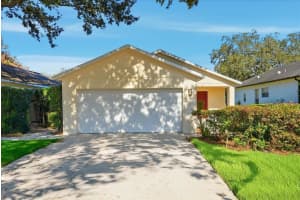 933 PECAN STREET, OVIEDO, FL 32765 - MLS#MFRO6362909