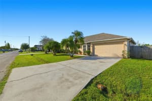 623 BROCKTON DRIVE, KISSIMMEE, FL 34758 - MLS#MFRO6363101