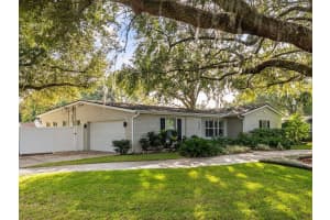 2330 HICKORY LANE, ORLANDO, FL 32803 - MLS#MFRO6363188