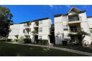 1972 Lake Atriums Cir #200, ORLANDO