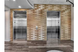 525 E JACKSON #60532801, ORLANDO, FL 32801 - MLS#MFRO6363295