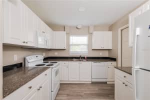 2839 HOPE STREET, SARASOTA, FL 34231 - MLS#MFRO6363445