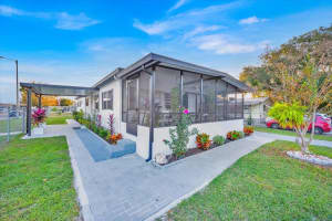 24 FLAMINGO BOULEVARD, WINTER HAVEN, FL 33880 - MLS#MFRO6363511