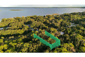 438 HIGHLANDS LAKE DRIVE, LAKE PLACID, FL 33852 - MLS#MFRO6363520