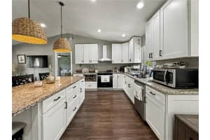 1380 9th Ave Deland, FL 32724 - Off Market