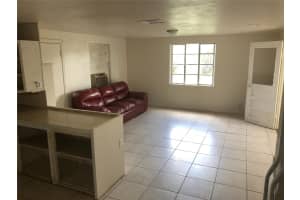 421 CORNELL STREET, AVON PARK, FL 33825 - MLS#MFRO6363565