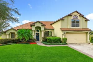 36755 ALAQUA COURT, EUSTIS, FL 32736 - MLS#MFRO6363665
