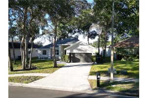 2560 TALL MAPLE LOOP, OCOEE, FL 34761 Sold 12/17/25