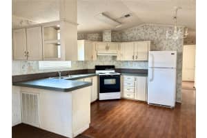 1 BERNIE HILL COURT, WINTER HAVEN, FL 33880 - MLS#MFRO6363963