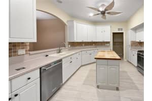 5331 INDIAN OCEAN LOOP, TAVARES, FL 32778 - MLS#MFRO6364071