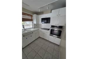 6011 19TH AVENUE, FORT LAUDERDALE, FL 33308 Sold 01/20/26