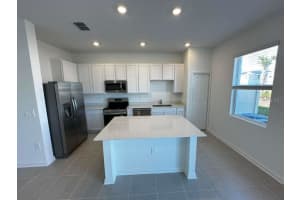 2713 SKYLINE LOOP, KISSIMMEE, FL 34758 - MLS#MFRO6364310