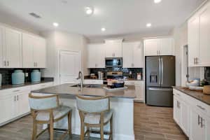 2400 VOLUNTEER AVENUE, KISSIMMEE, FL 34744 - MLS#MFRO6364319