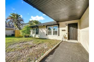 1905 HUGHEY STREET, KISSIMMEE, FL 34741 - MLS#MFRO6364573