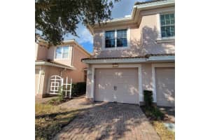 8335 Bella Vida Cir #8335, DAVENPORT