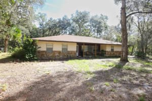 37600 ROLLING ACRES ROAD, LADY LAKE, FL 32159 - MLS#MFRO6364705