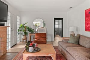 825 WINTER PARK STREET, ORLANDO, FL 32804 - MLS#MFRO6364952