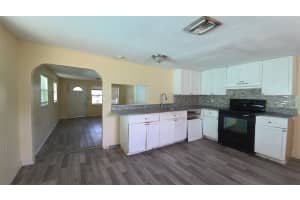 38 NORMANDALE AVENUE, ORLANDO, FL 32835 - MLS#MFRO6365250