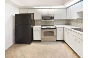 605 SAND RIDGE DRIVE, VALRICO, FL 33594 - MLS#MFRO6365258