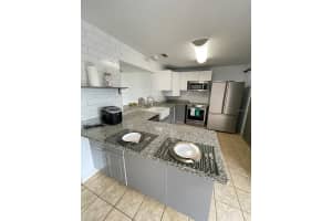 924 SYKES COURT, ORLANDO, FL 32828 - MLS#MFRO6365389