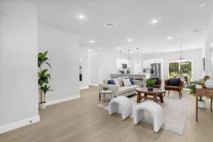 420 MARION OAKS COURSE, OCALA, FL 34473 - MLS#MFRO6365421