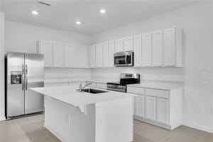 2827 MALOOF DRIVE, DAVENPORT, FL 33837 - MLS#MFRO6365428