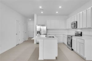 2827 MALOOF DRIVE, DAVENPORT, FL 33837 - MLS#MFRO6365428