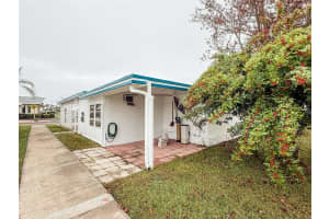 1401 W HIGHWAY 50 #32, CLERMONT, FL 34711 - MLS#MFRO6365618