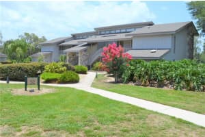 2220 Burnway Rd #2220, HAINES CITY