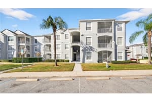 8101 Coconut Palm Way #203, KISSIMMEE