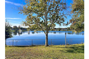 211 Slade Dr, LONGWOOD 211 Slade Dr, LONGWOOD