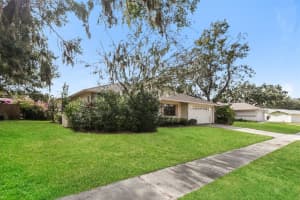 1303 SANDALWOOD DRIVE, PLANT CITY, FL 33563 - MLS#MFRO6366018