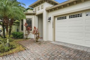 10866 FERN ROCK ROAD, ORLANDO, FL 32825 - MLS#MFRO6366359