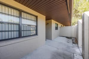 2284 Se Firestone Place Winter Haven, FL 33884 - Off Market