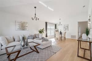 3872 LAKE WARREN DRIVE, ORLANDO, FL 32812 - MLS#MFRO6366405