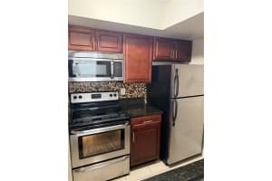 425 FOUNTAINHEAD CIRCLE, KISSIMMEE, FL 34741 - MLS#MFRO6366457