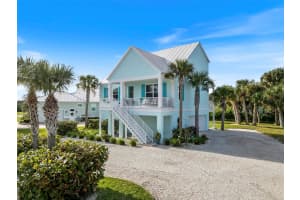 622 RIVERSIDE LANDING DRIVE, OAK HILL, FL 32759 - MLS#MFRO6366816