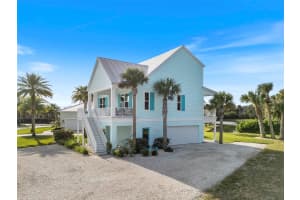 622 RIVERSIDE LANDING DRIVE, OAK HILL, FL 32759 - MLS#MFRO6366816