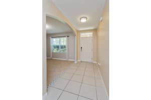 2470 VALHALLA DR, TAVARES, FL 32778 - MLS#MFRO6366839